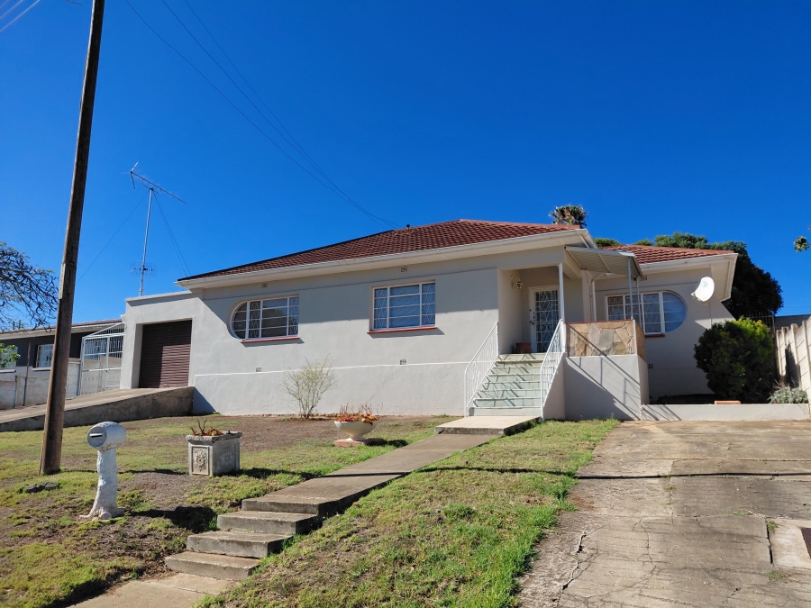3 Bedroom Property for Sale in Bothasrus Eastern Cape